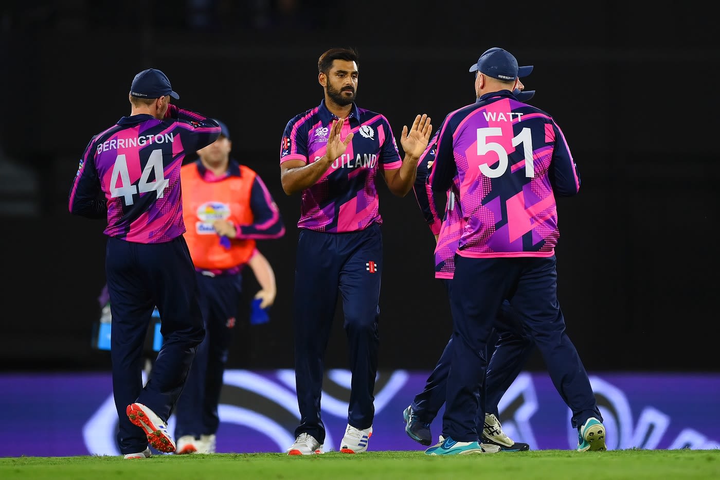 Safyaan Sharif struck first ball to get rid of Mitchell Marsh