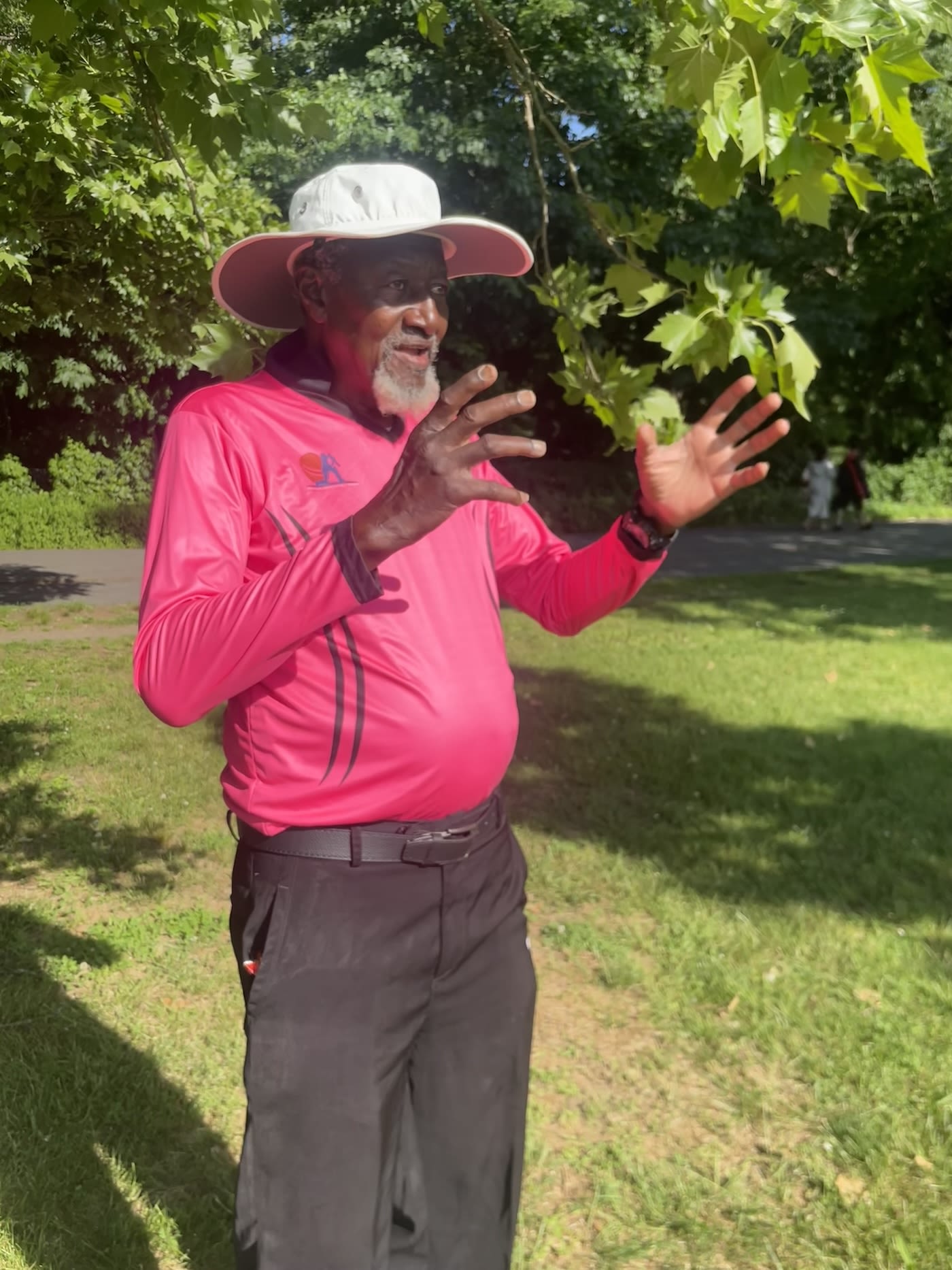 Steve Bucknor gestures