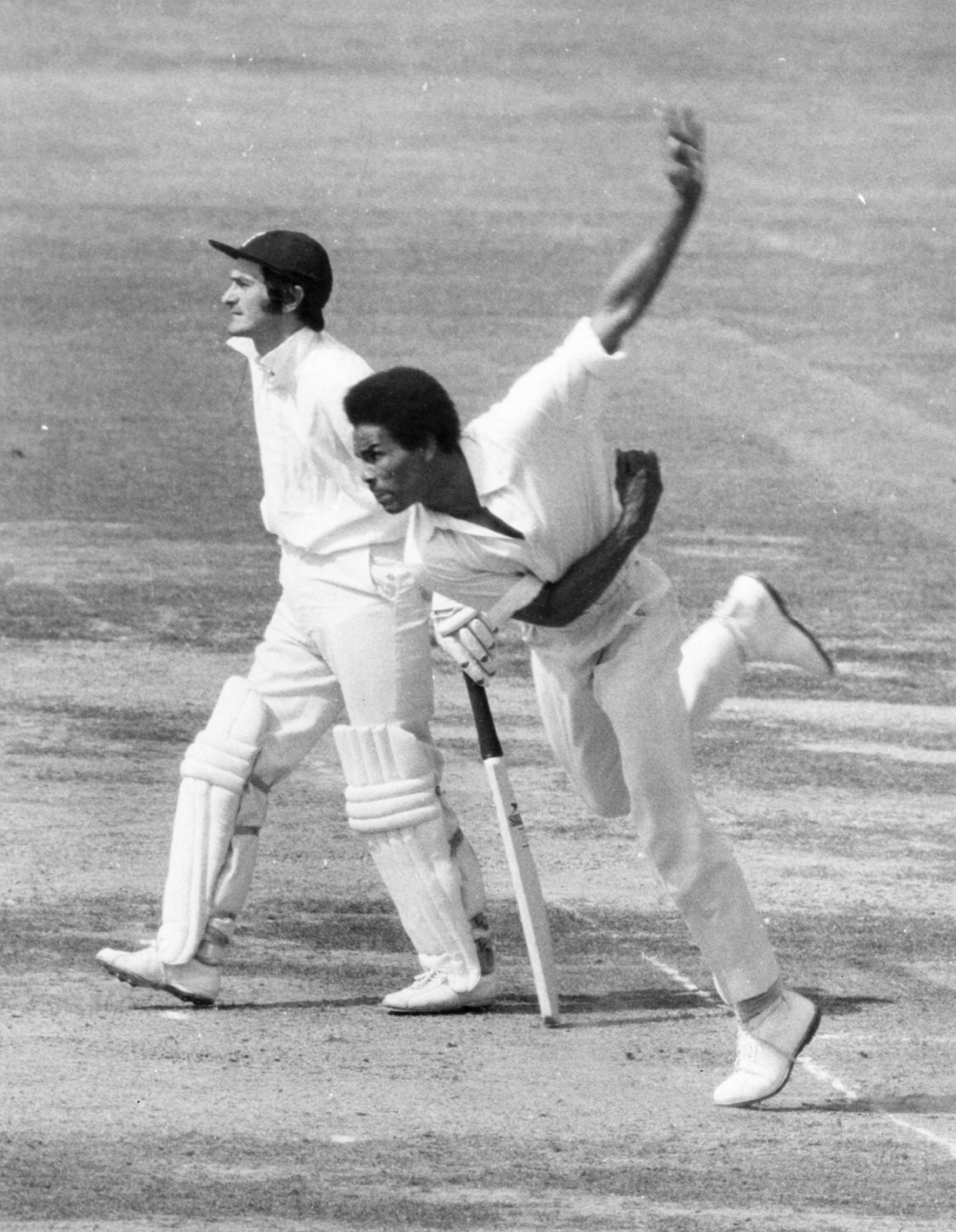 Keith Boyce bowls