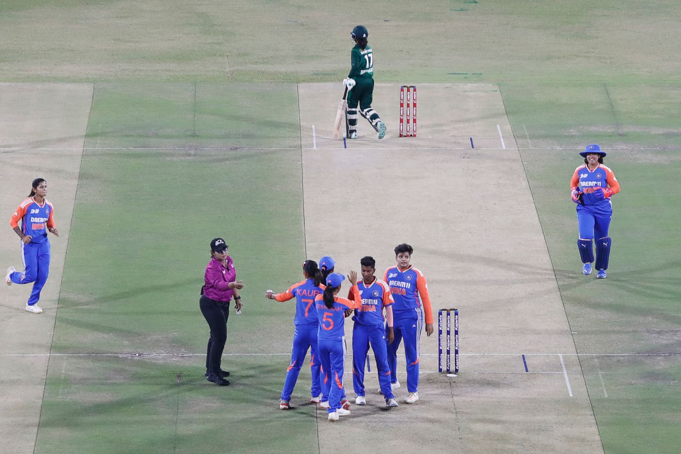 Pooja Vastrakar sent back Pakistan's openers inside the powerplay