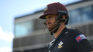 Dom Sibley century breaks Surrey's losing streak