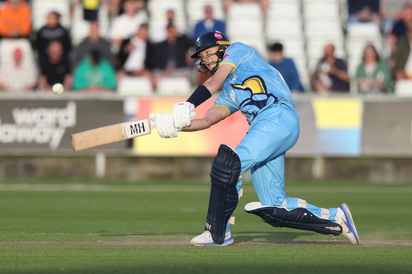 Will Luxton drags leg-side
