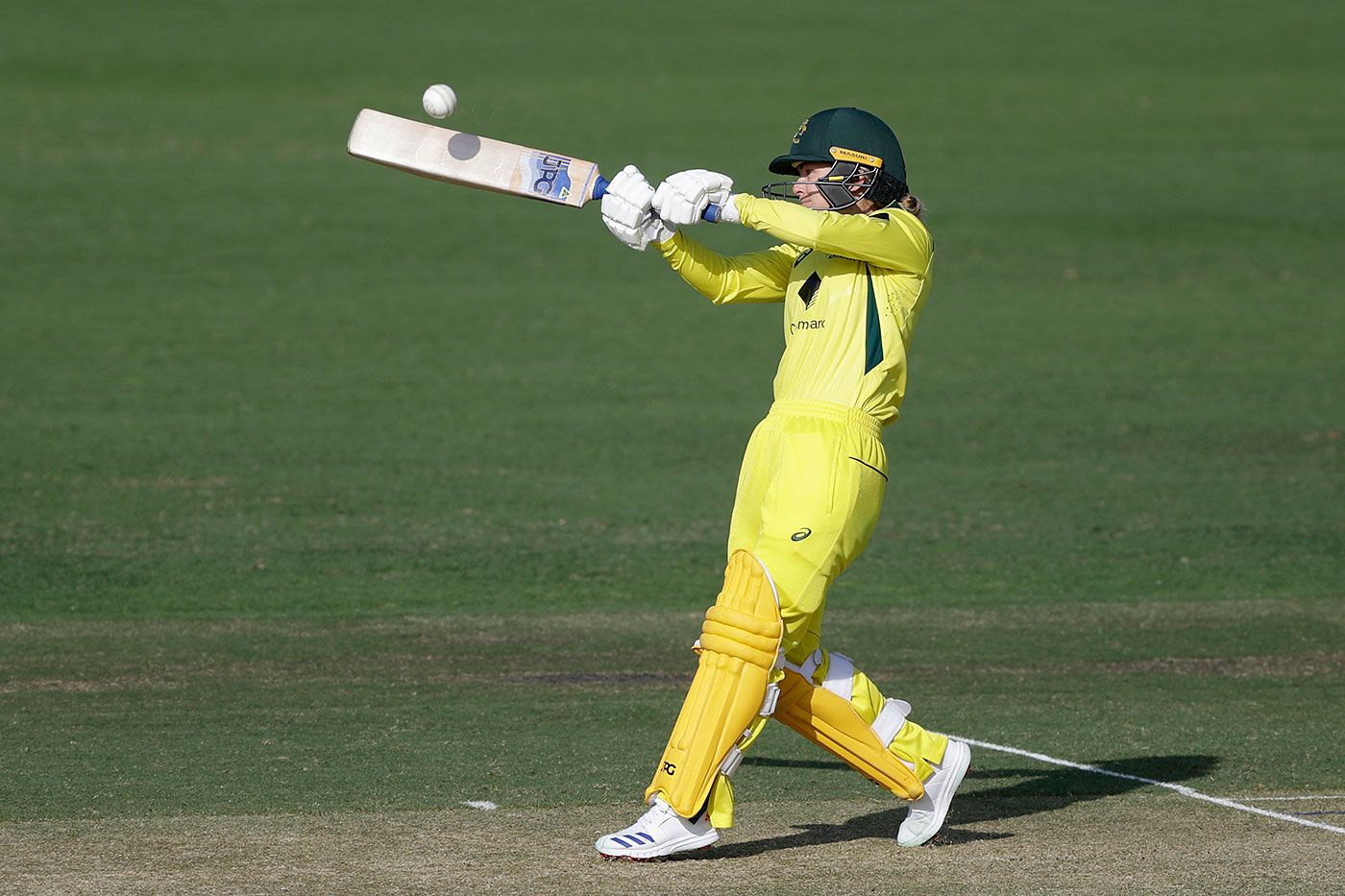 Katie Mack takes on the short ball