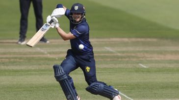 Derbyshire beat Durham but both sides fall short of knock-out stages 