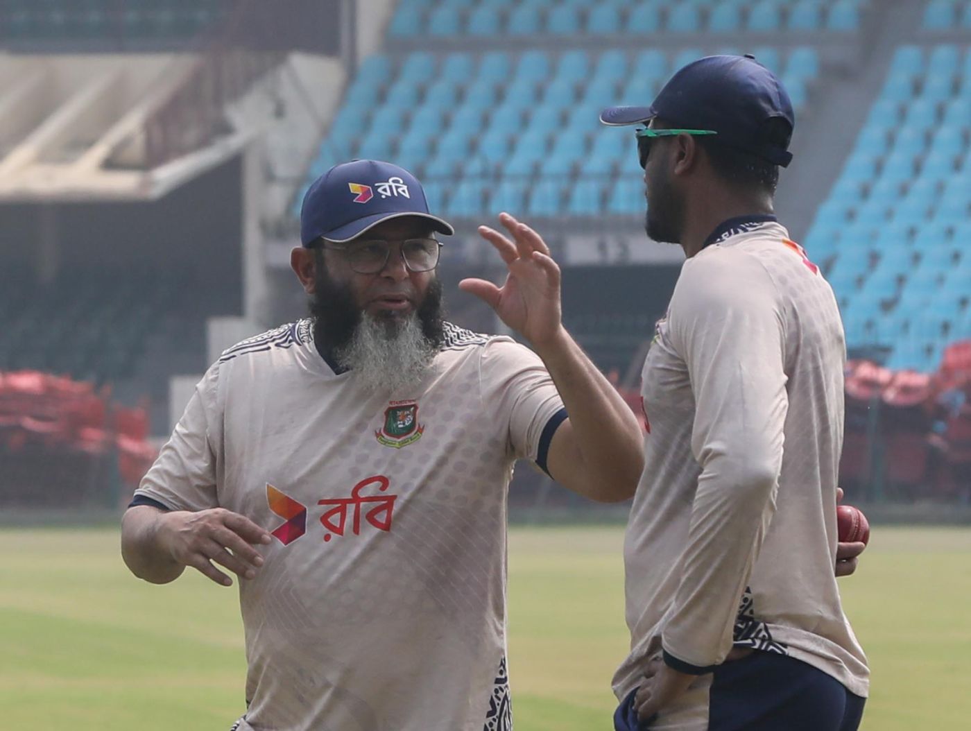Bangladesh spin coach Mushtaq Ahmed imparts knowledge at a training session