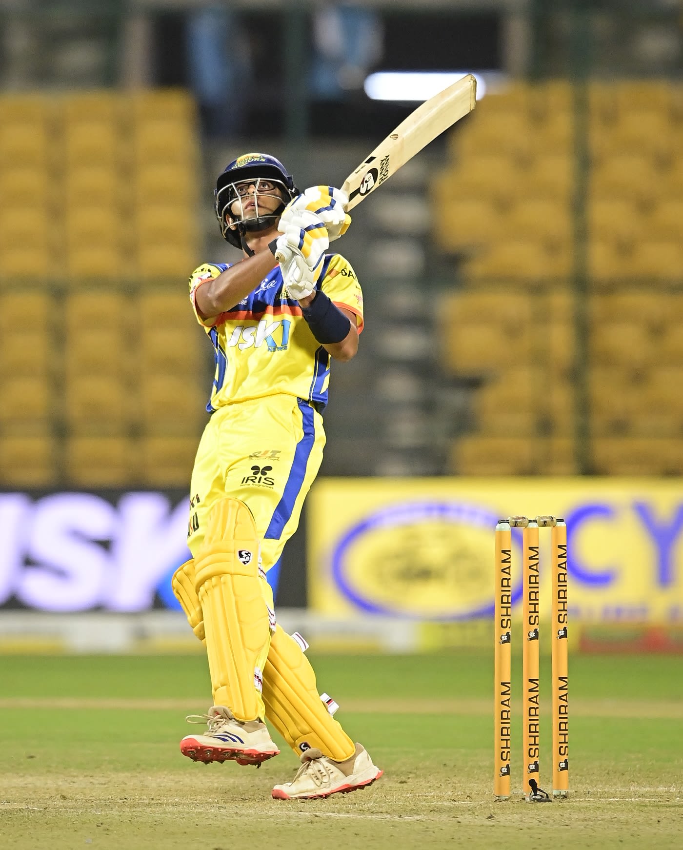 Samit Dravid hit a four and six in his 16