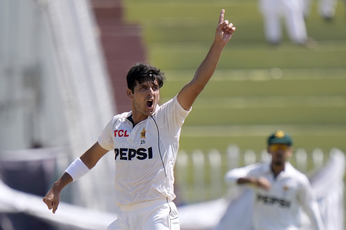Mir Hamza struck in consecutive overs