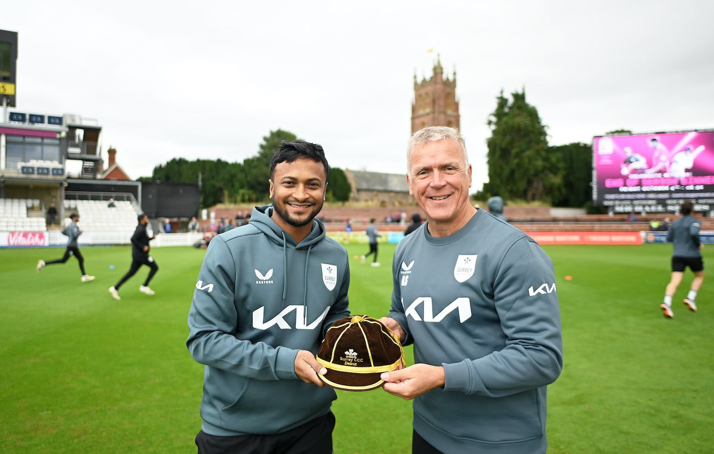 Shakib Al Hasan receives his Surrey cap from Alec Stewart
