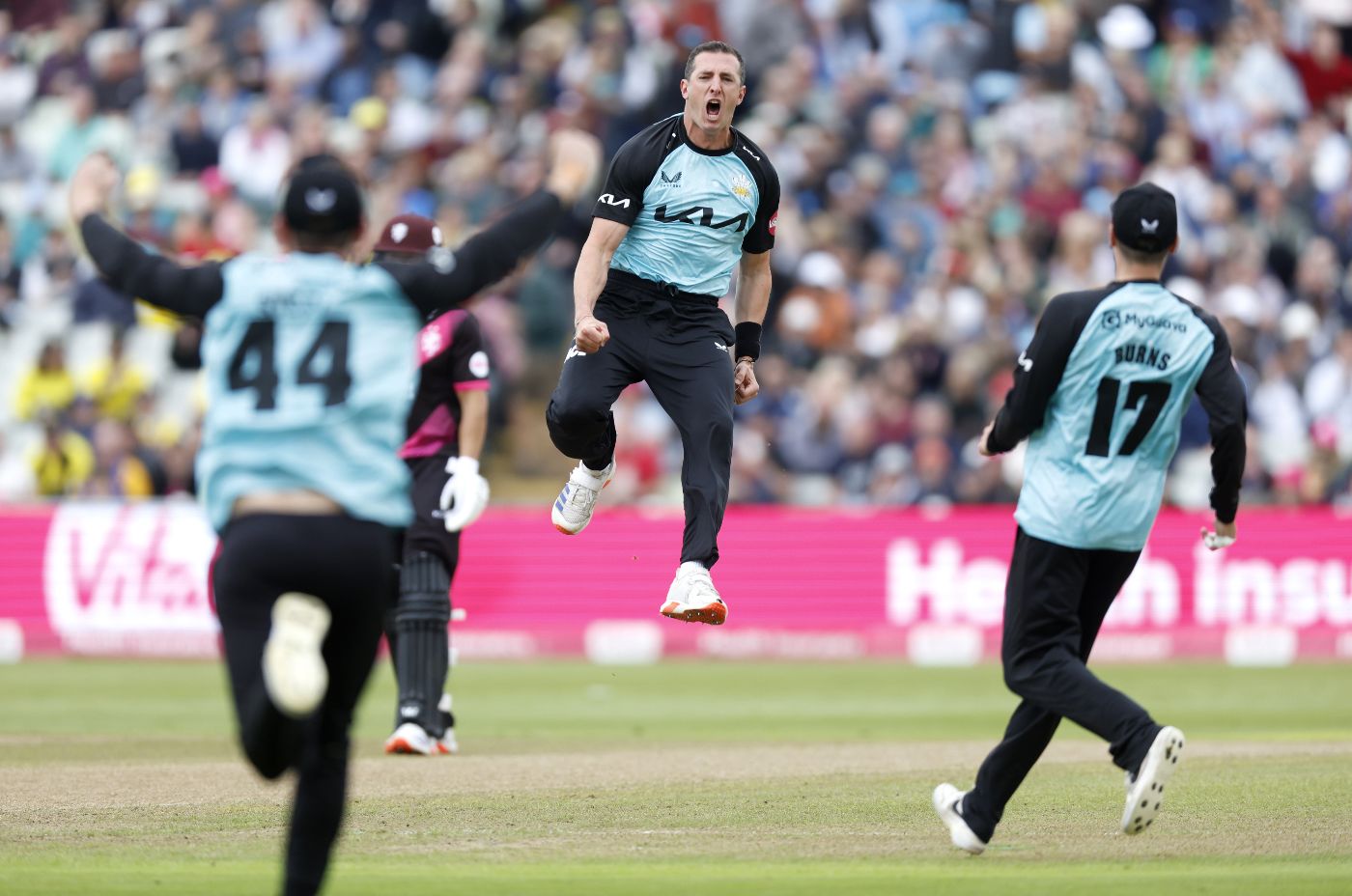 Dan Worrall dismissed Tom Kohler-Cadmore with his first ball of the innings