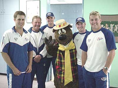 Katich, Rixon, Bollinger, Humphrey Bear, Clarke and Shane Lee at Sydney Children's Hospital, October 2002