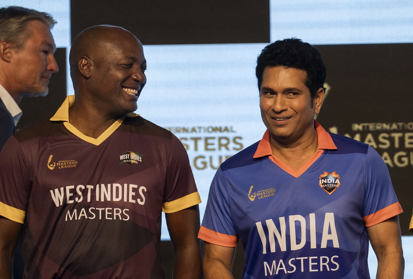 Brian Lara and Sachin Tendulkar exchange smiles
