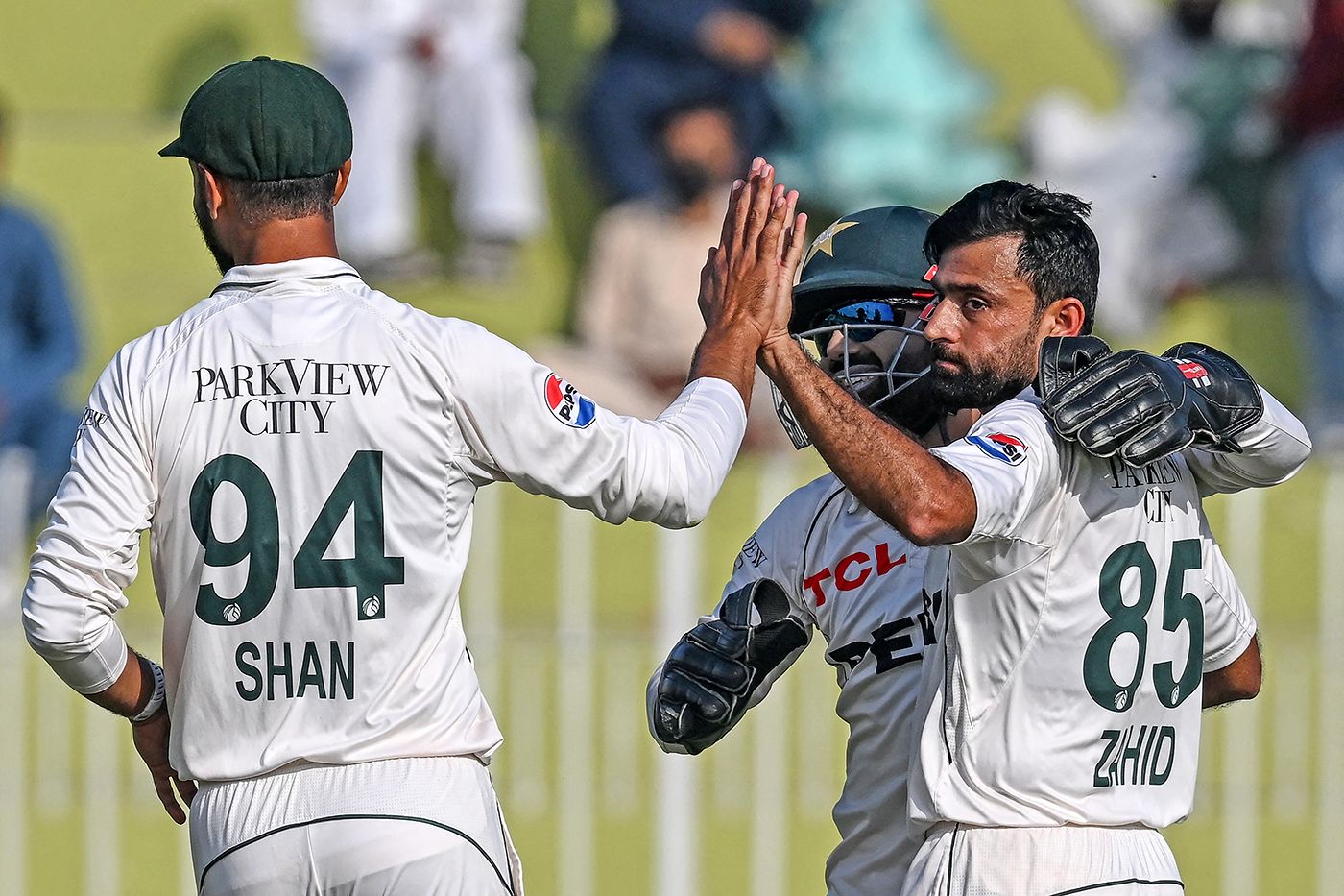 Zahid Mahmood claimed the vital wicket of Jamie Smith