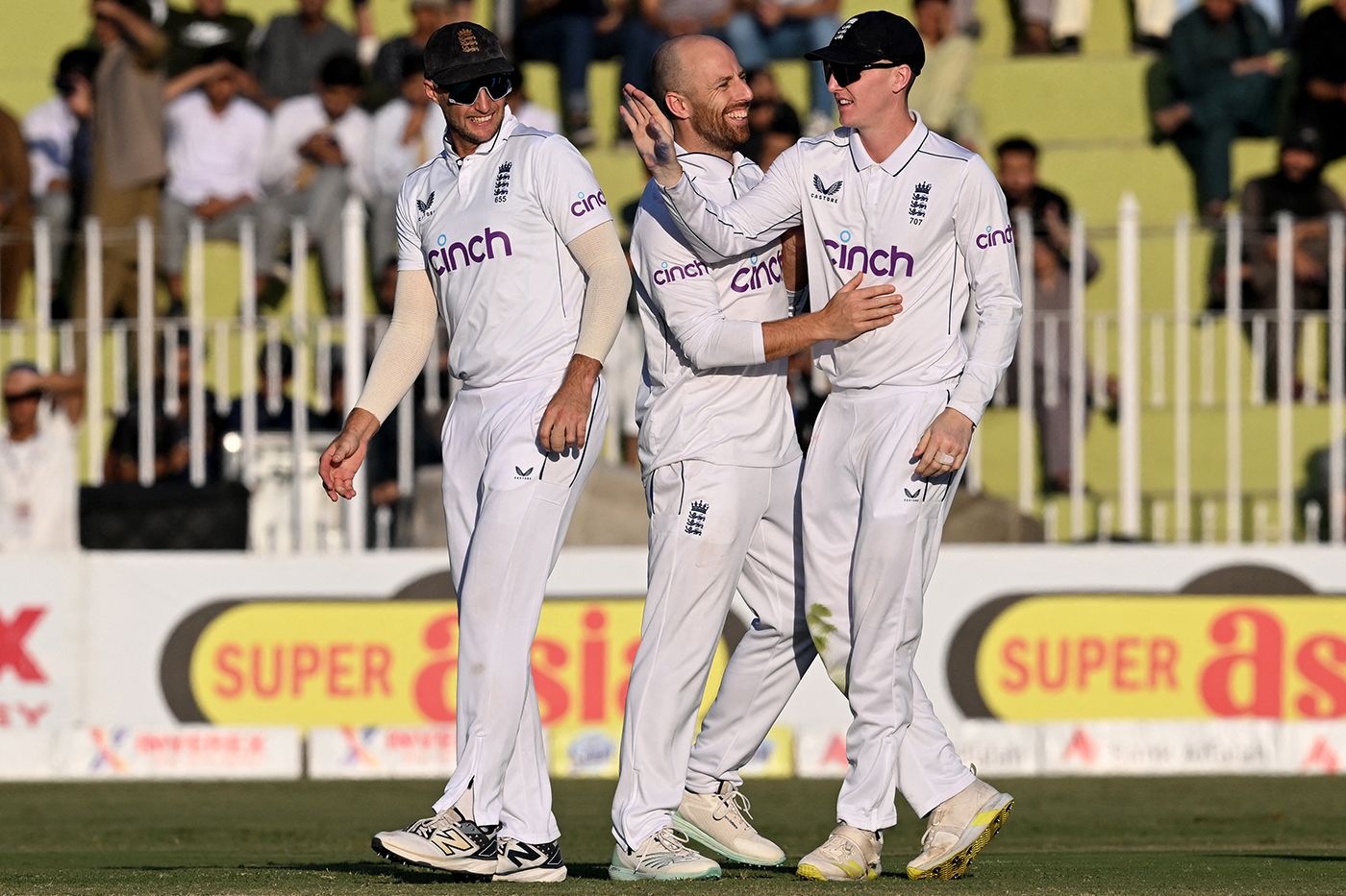 Jack Leach struck immediately after the drinks break