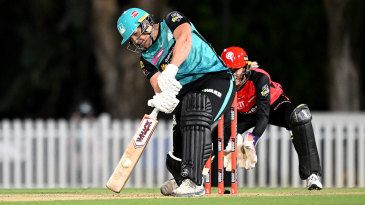 Parsons wickets, Laura Harris' power help Brisbane Heat to 2-0 start