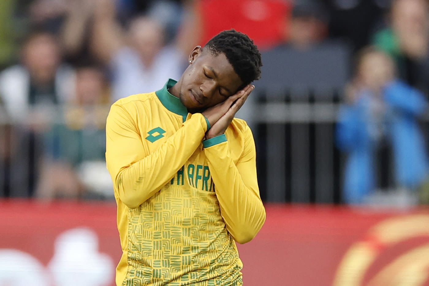 Nqabayomzi Peter celebrates a wicket