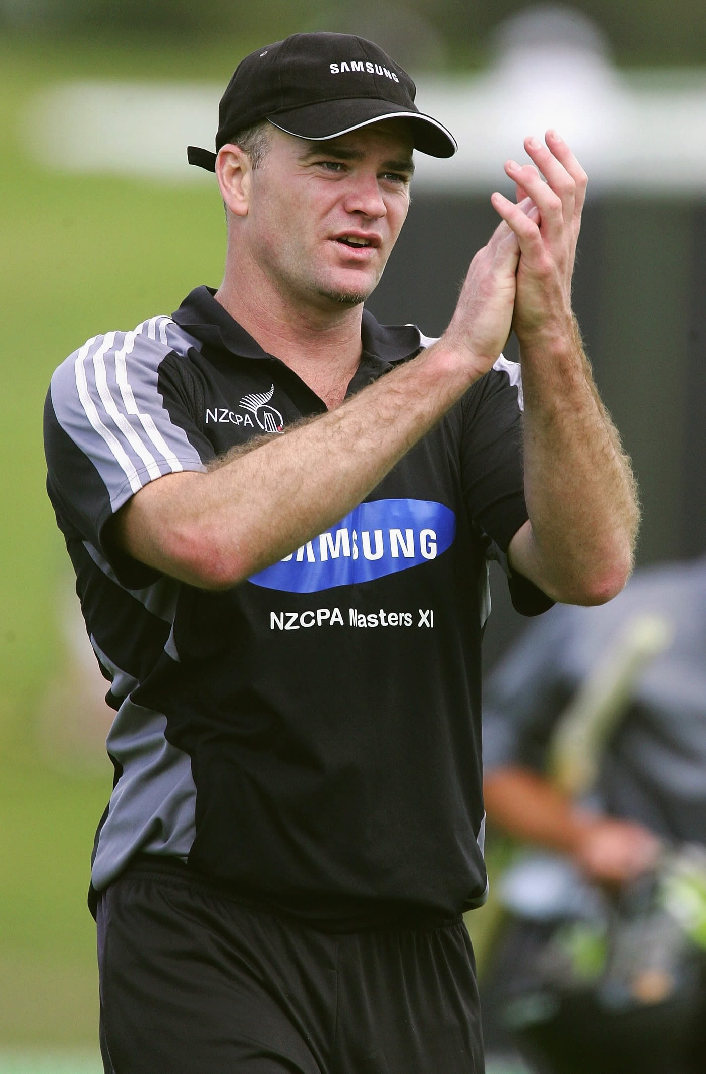 Dion Nash applauds