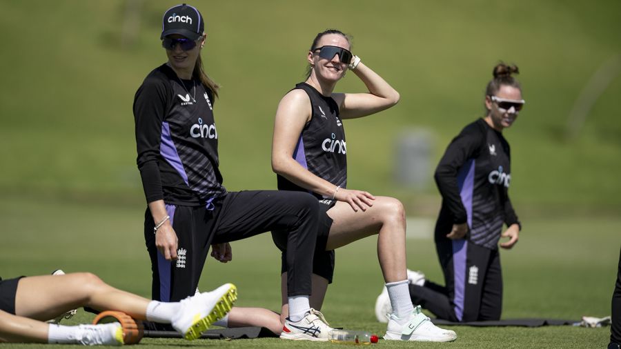 Women's Ashes: Filer threatens to raise the roof, but can England keep Bell out?