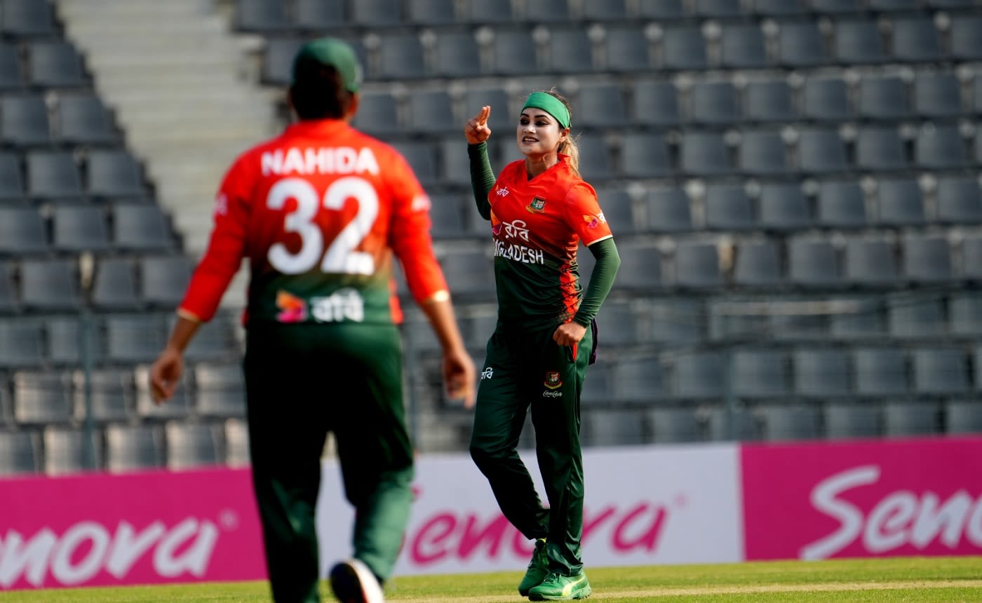 Jahanara Alam dismissed Amy Hunter