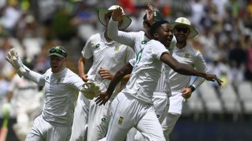 Botha backs SA bowlers to attack in search of series glory