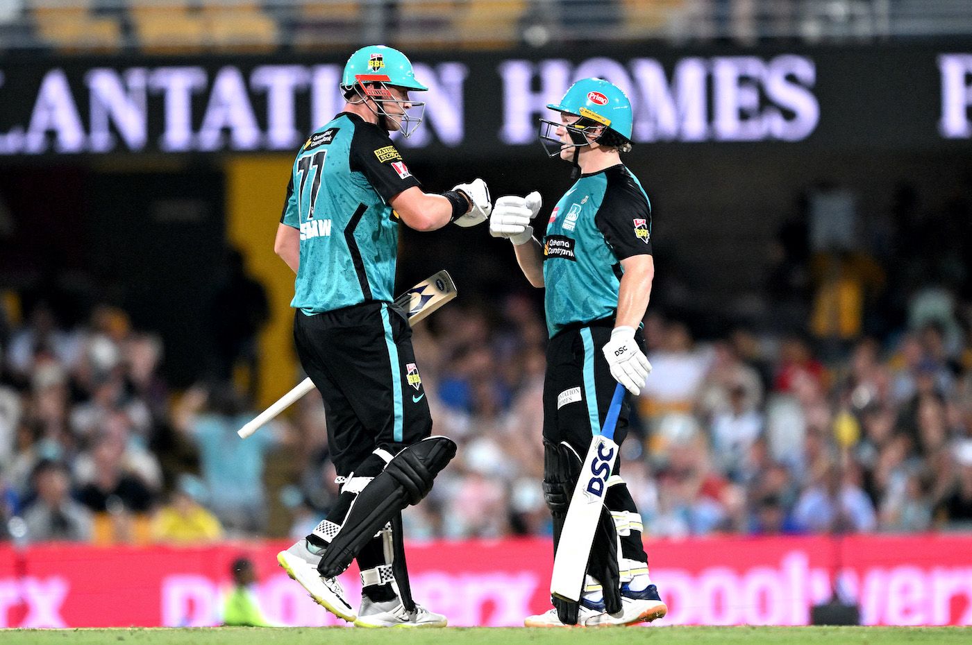 Matt Renshaw and Max Bryant put on 108 off 51 balls for the fourth wicket