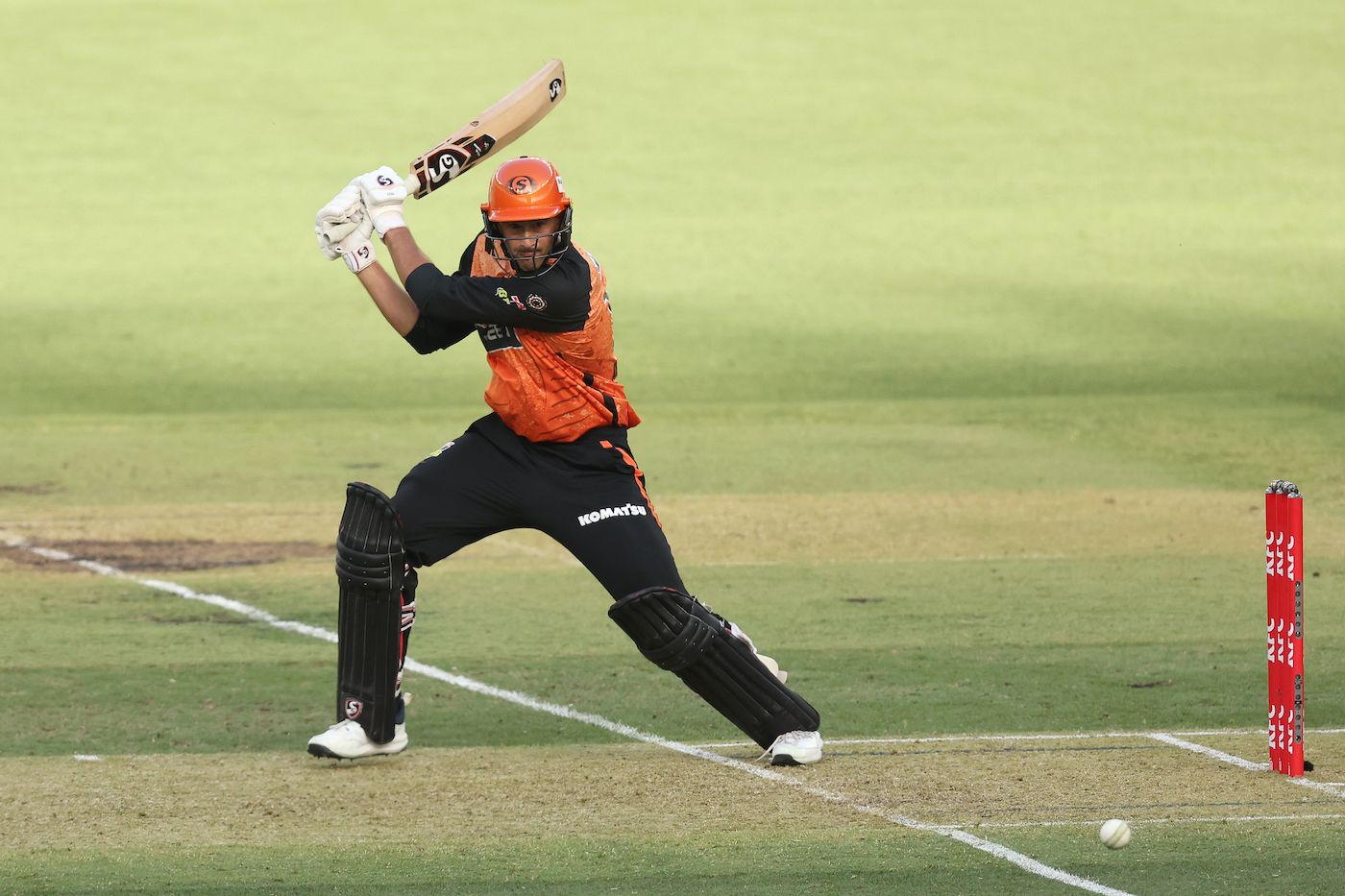 Ashton Agar's 51* off 30 balls lifted the hosts to 147 from 67 for 5