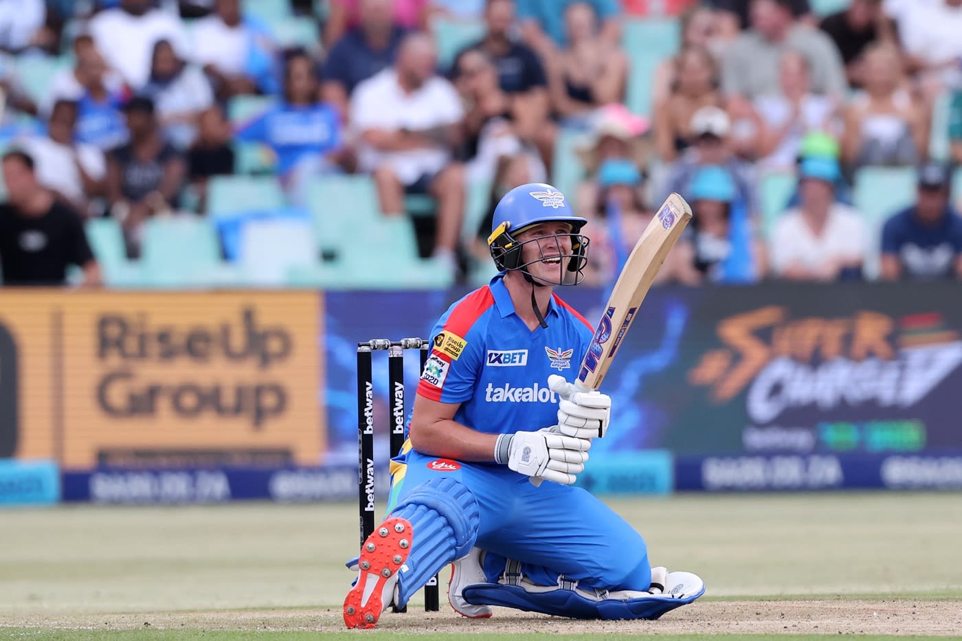 Bryce Parsons smashed four fours in a Kyle Simmonds over
