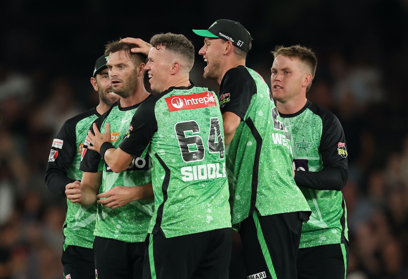 Mark Steketee struck twice in his first over