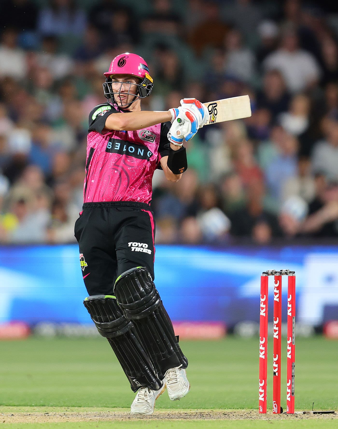 Lachlan Shaw made 32 off 21