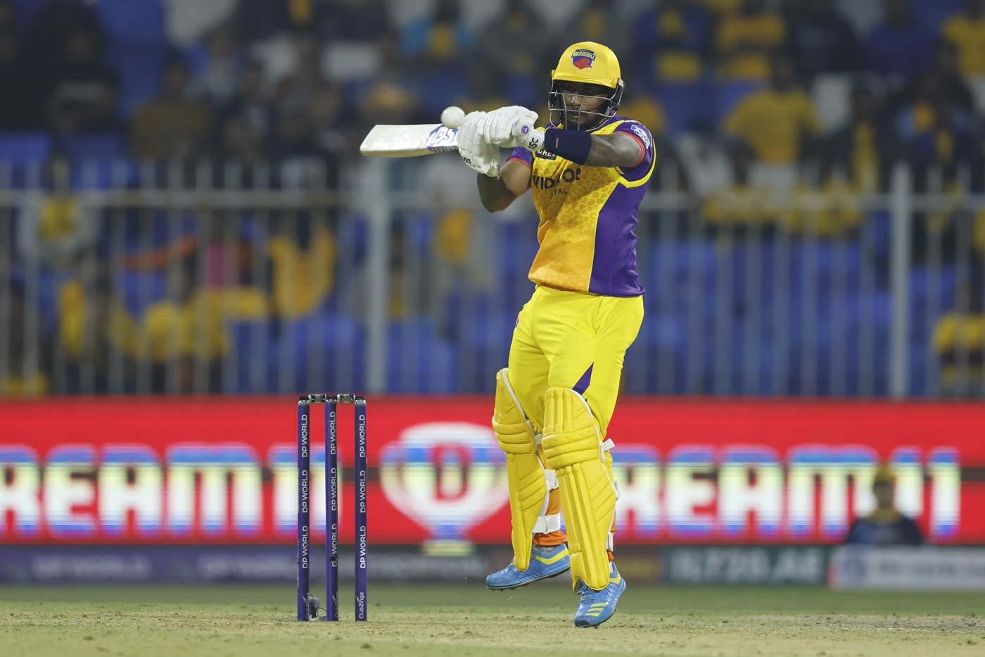 Avishka Fernando shapes to ramp one away