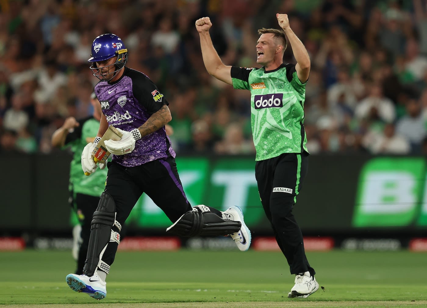Mark Steketee took three wickets in his first two overs