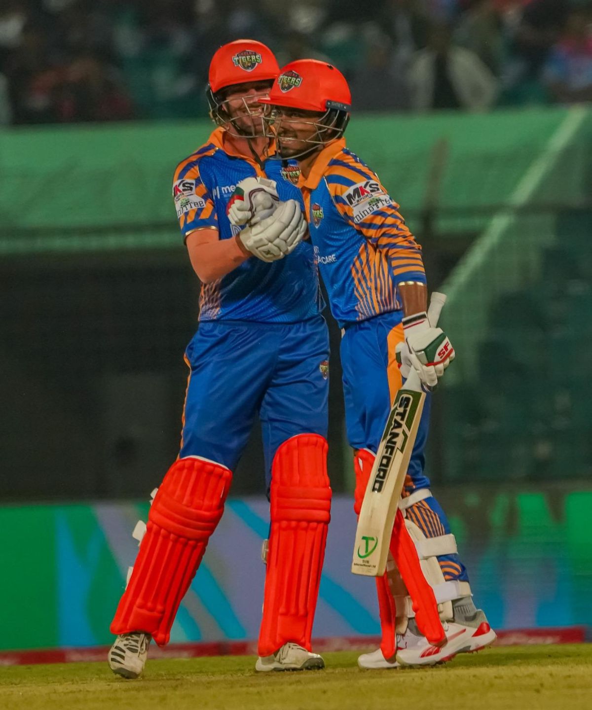 William Bosisto and Afif Hossain both scored fifties and put on a stand of 113 off 71