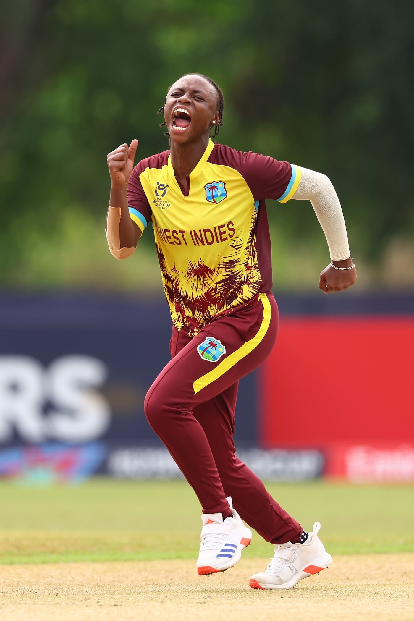 Jahzara Claxton celebrates the wicket of Hiruni Kumari
