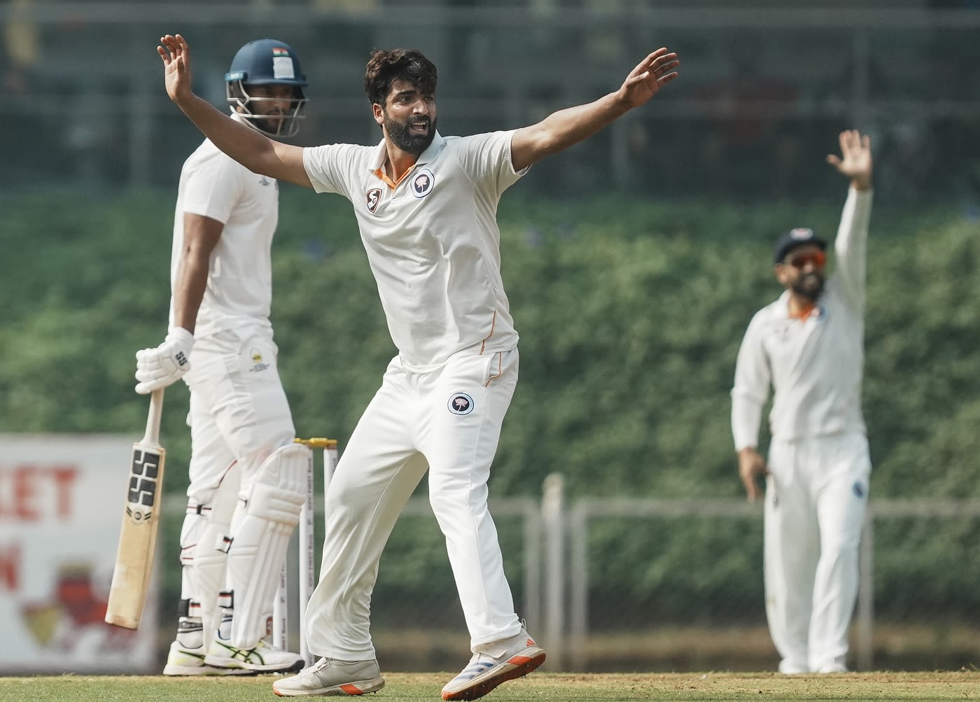 Umar Nazir Mir appeals for Shivam Dube's wicket