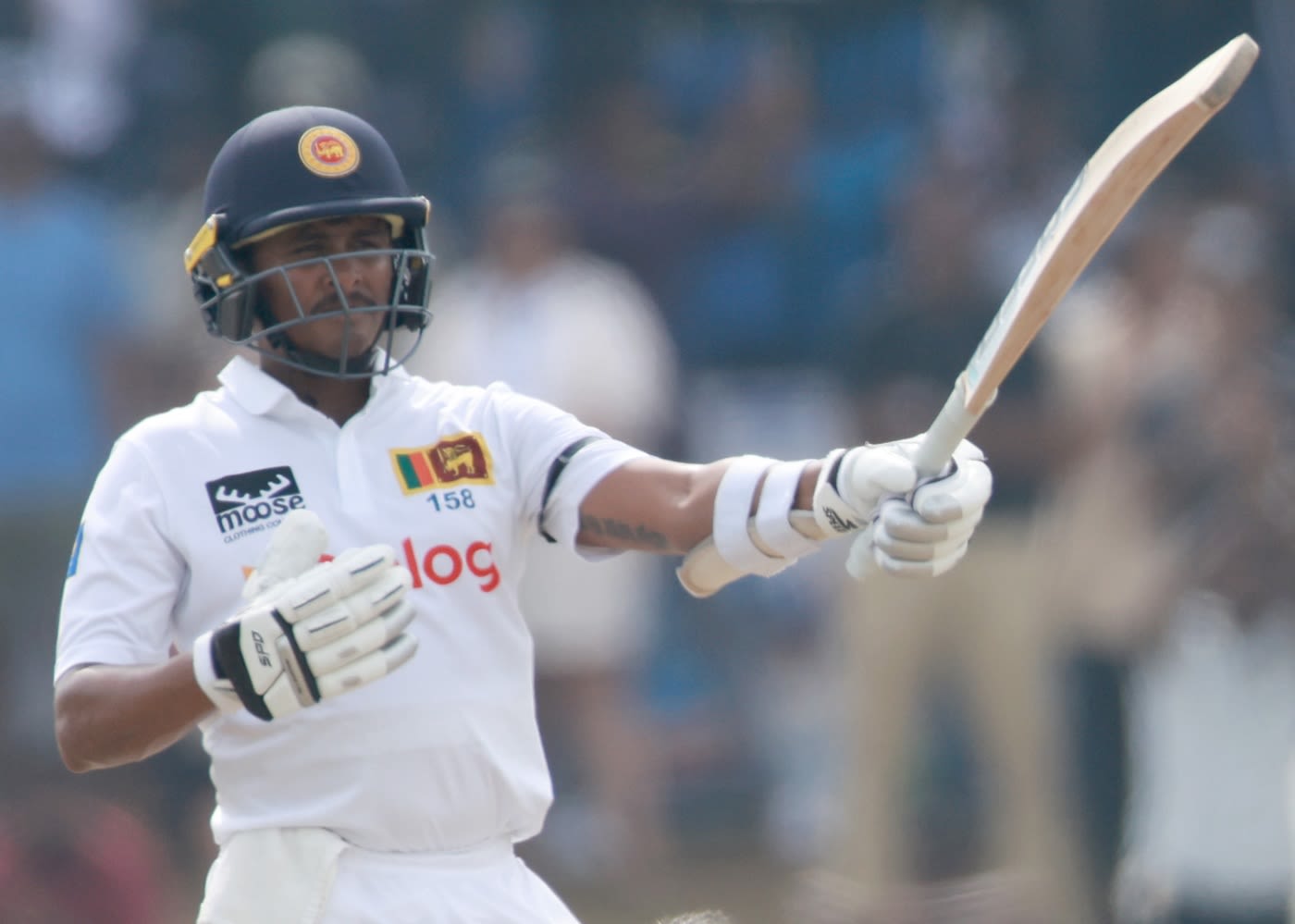 Jeffrey Vandersay brought up his first Test century with a six