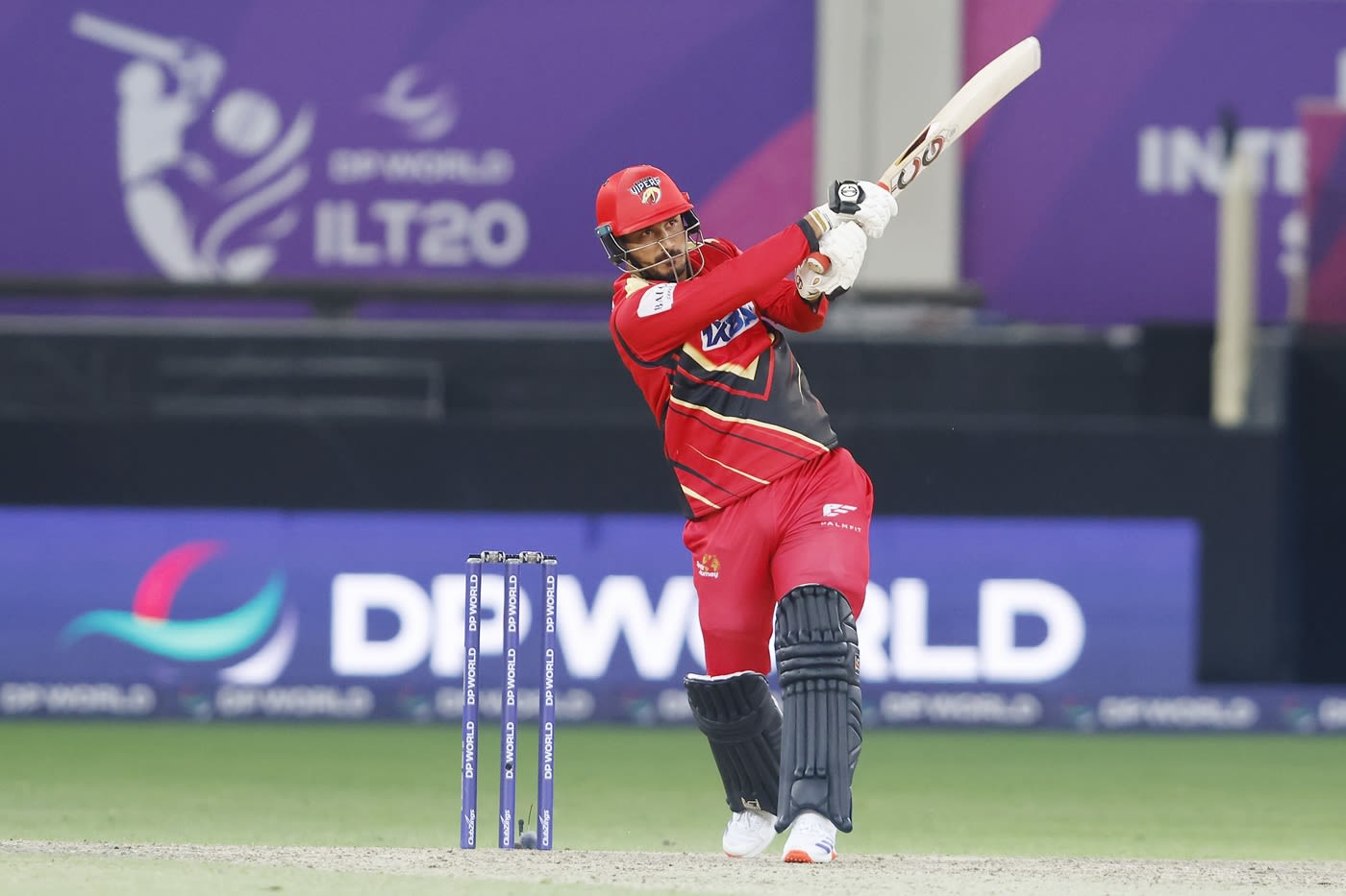Khuzaima Tanveer hit a handy 15* off just five balls