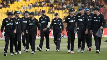 Latham, Mitchell fifties take NZ to tri-series title after bowlers restrict Pakistan