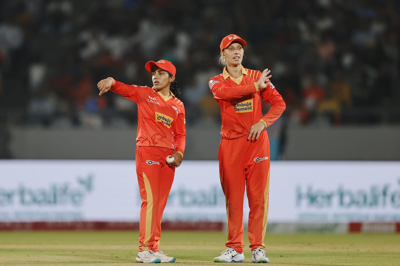 Tanuja Kanwar and Ashleigh Gardner set the field