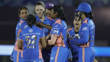 Harmanpreet hails Sciver-Brunt and Ismail after MI make 150 look 'like 180'