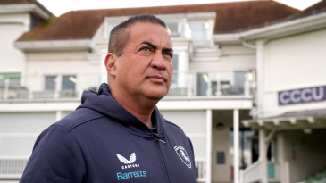 Hollioake channels Hollywood as he comes out swinging with Kent