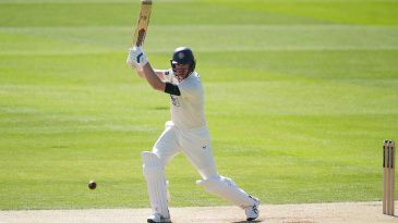 Jennings 70 underpins Lancashire before Gloucestershire wobble again