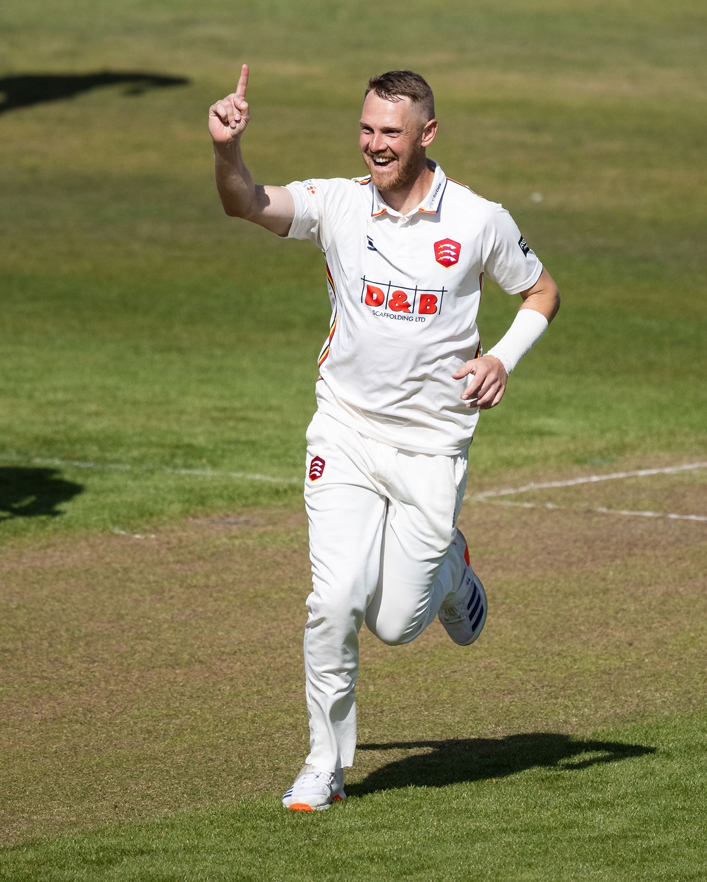 Jamie Porter struck early with the new ball