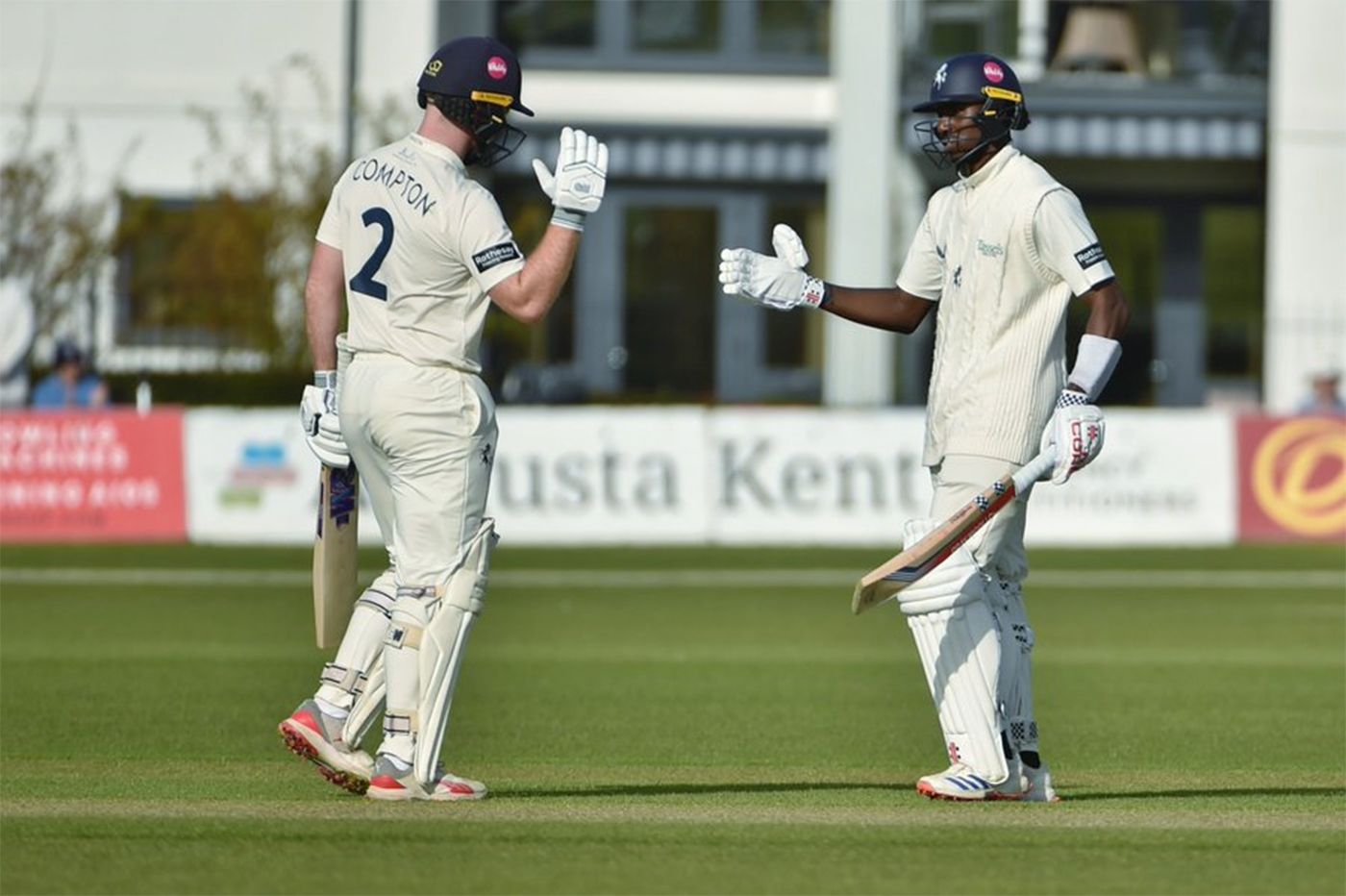 Ben Compton and Tawanda Muyeye put on a matchwinning stand