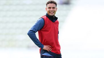 Hampshire bring in Yusuf as Seales replacement