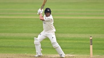 Bracey, van Buuren dig into frustrate Northants