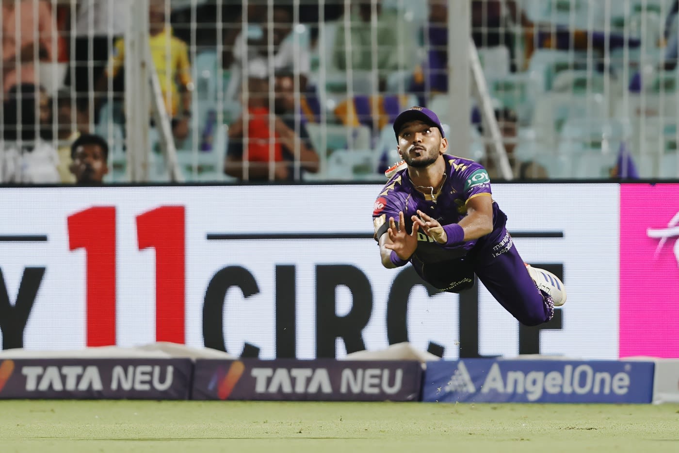 Chetan Sakariya puts in a dive