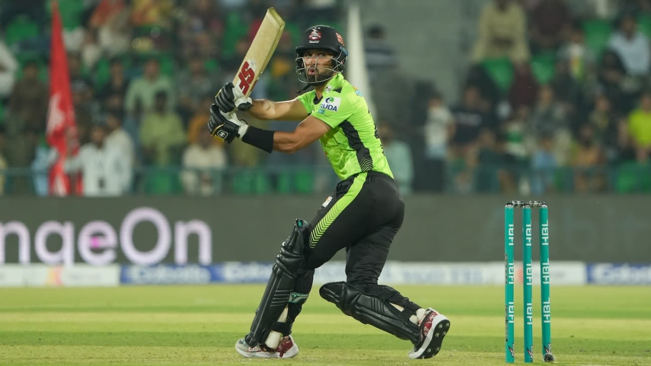 Raza and Mitchell take Qalandars to second spot after stunning chase against Sultans