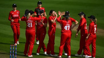 Eve Jones seals Lancashire dominance as Somerset falter on home soil