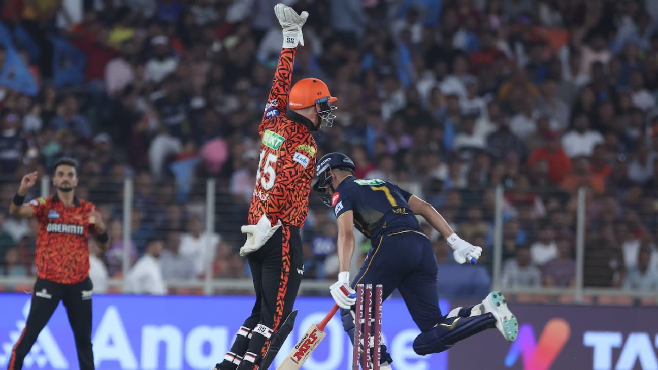 Was there enough doubt to turn down the run-out appeal against Gill?