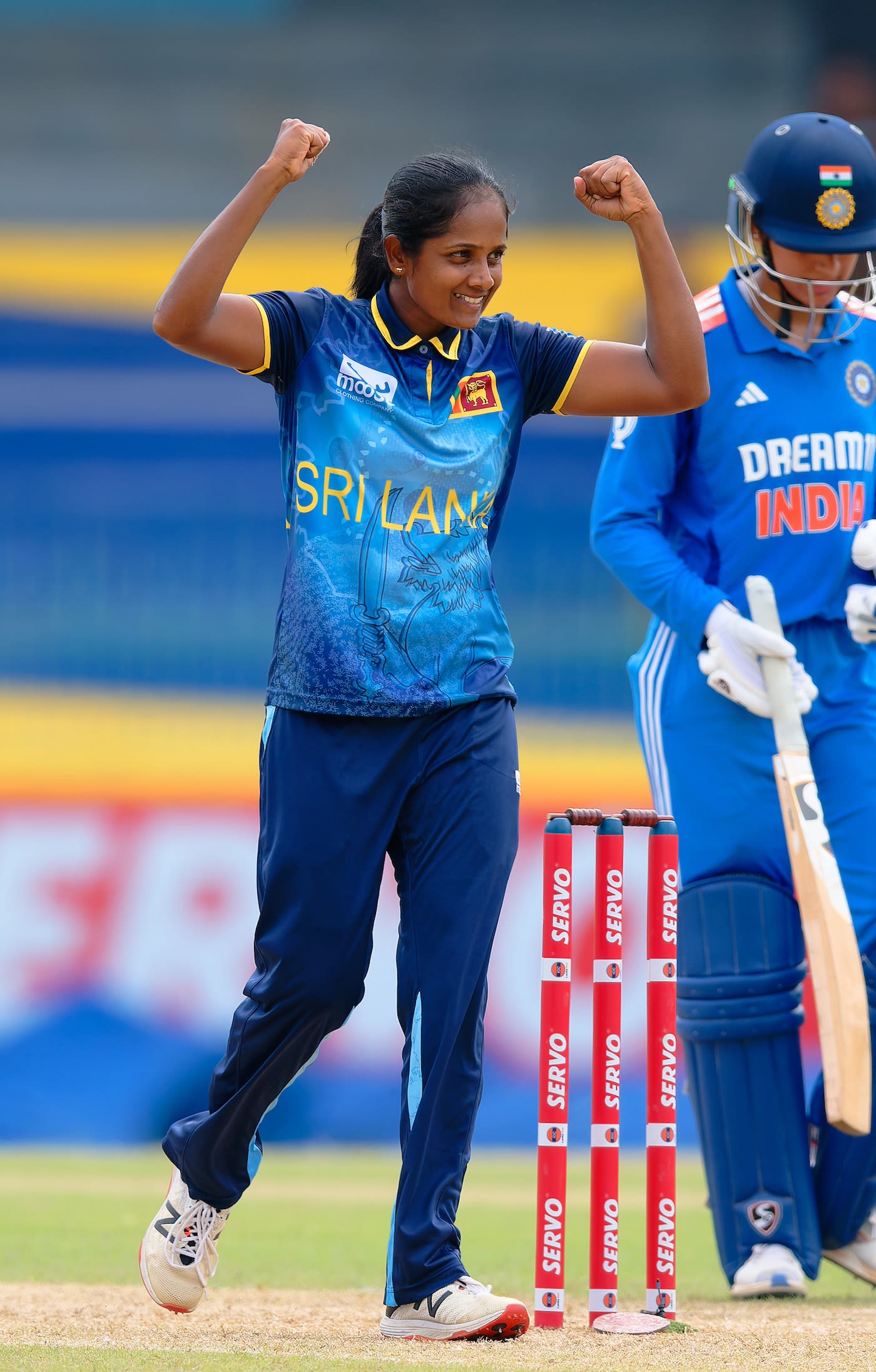 Inoka Ranaweera picked up the first wicket