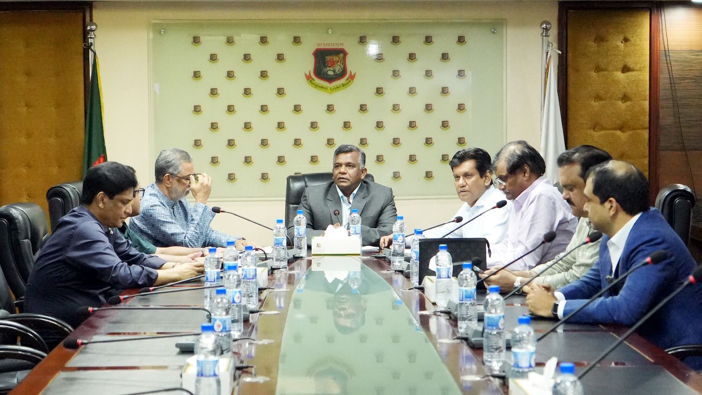 Aminul Islam, BCB's new president, addresses a meeting